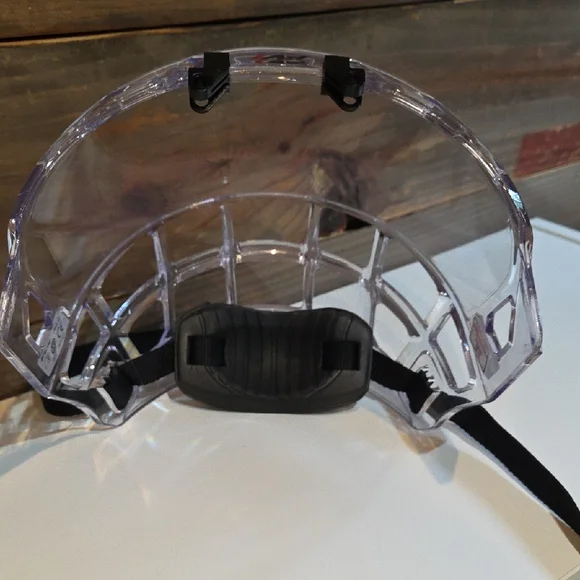 CCM Transparent Hockey Visor with Black Strap - Picture 5 of 9